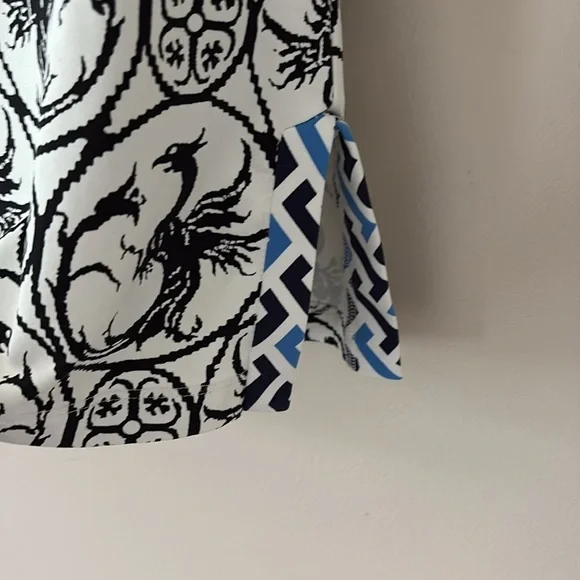 J McLaughlin Tunic Top Catalina Cloth Black White Phoenix Print 3/4 Sleeve Sz M - Picture 7 of 11